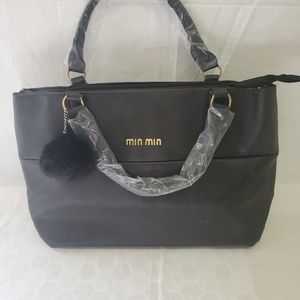 Min Min Purses